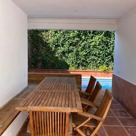 Villa La Digue House