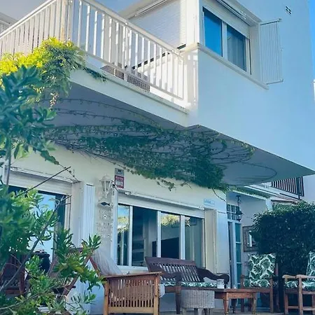 La Digue House San Vicente de Calders